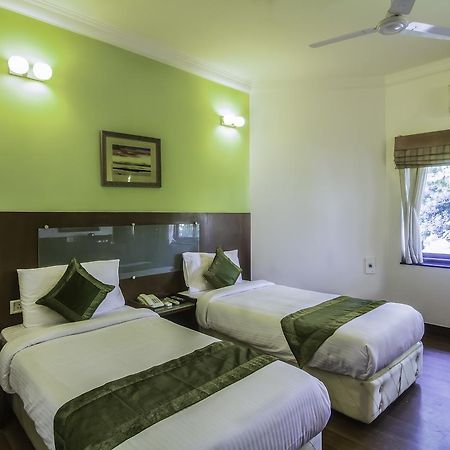 Treebo Angson Hotel Madras Buitenkant foto
