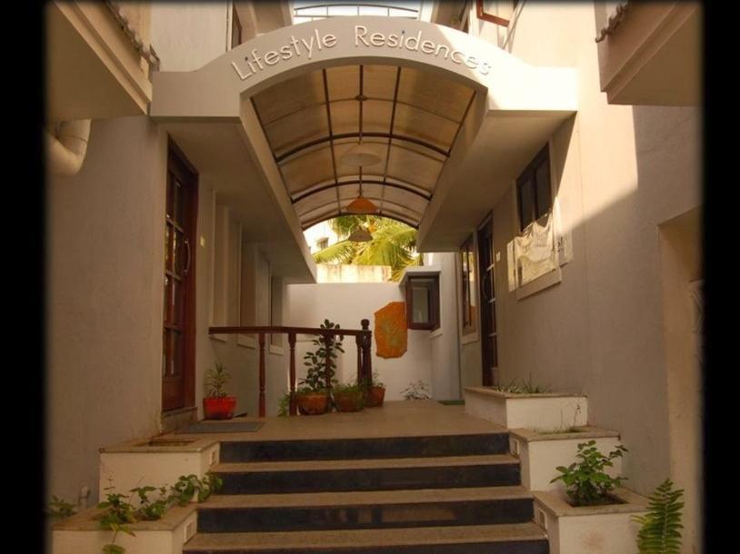 Treebo Angson Hotel Madras Buitenkant foto