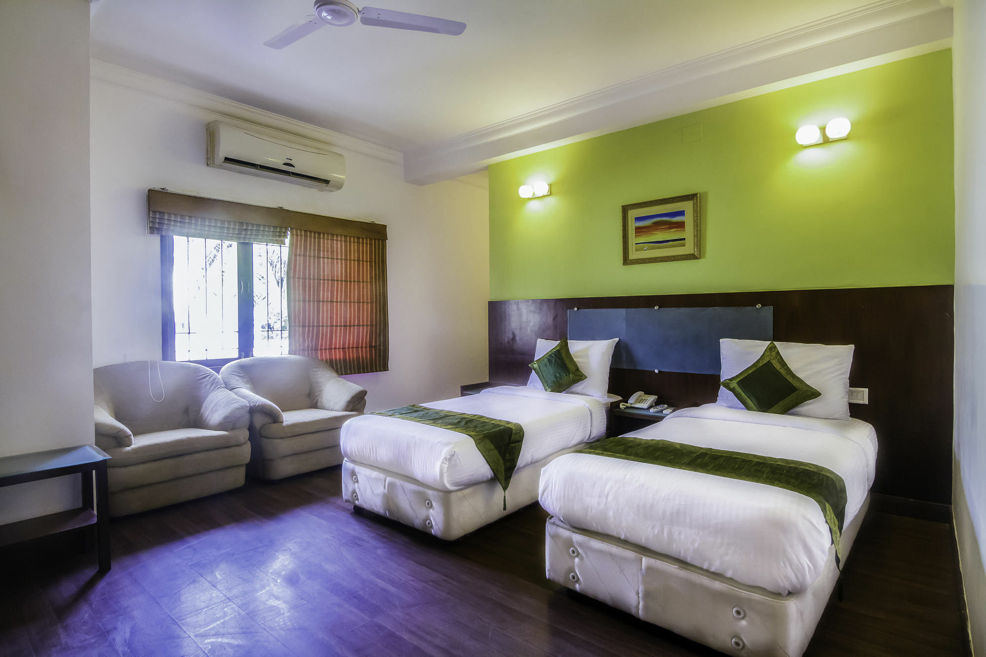 Treebo Angson Hotel Madras Buitenkant foto