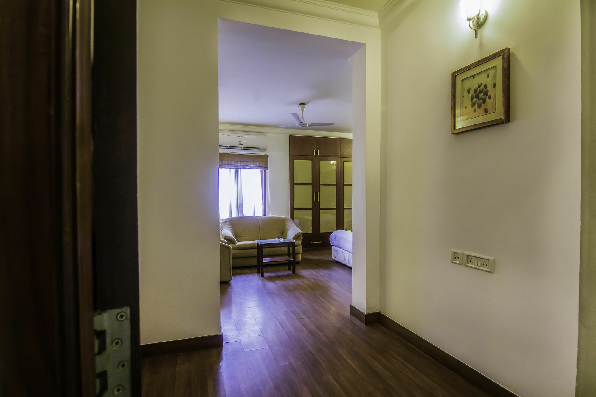 Treebo Angson Hotel Madras Buitenkant foto