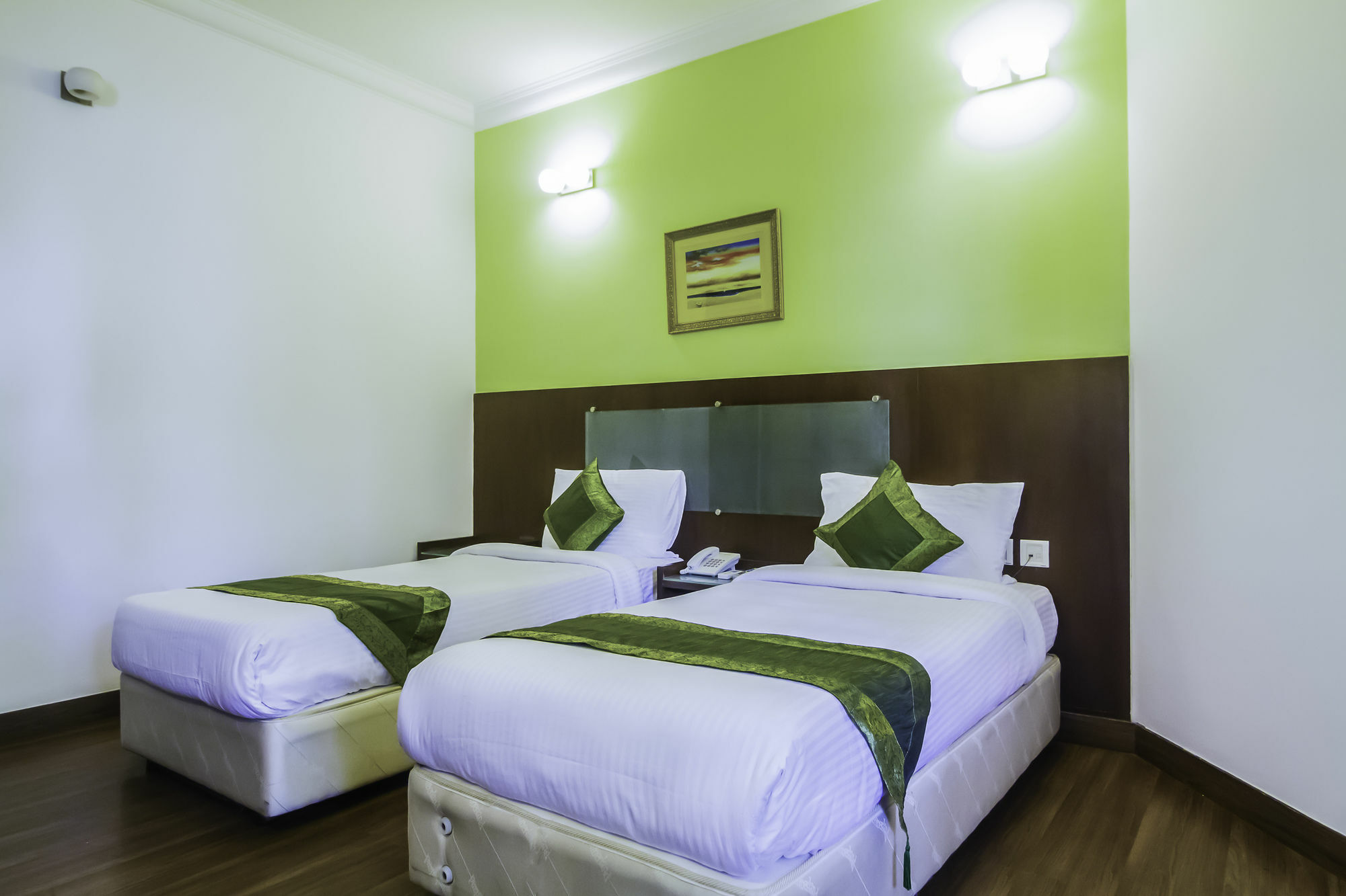 Treebo Angson Hotel Madras Buitenkant foto